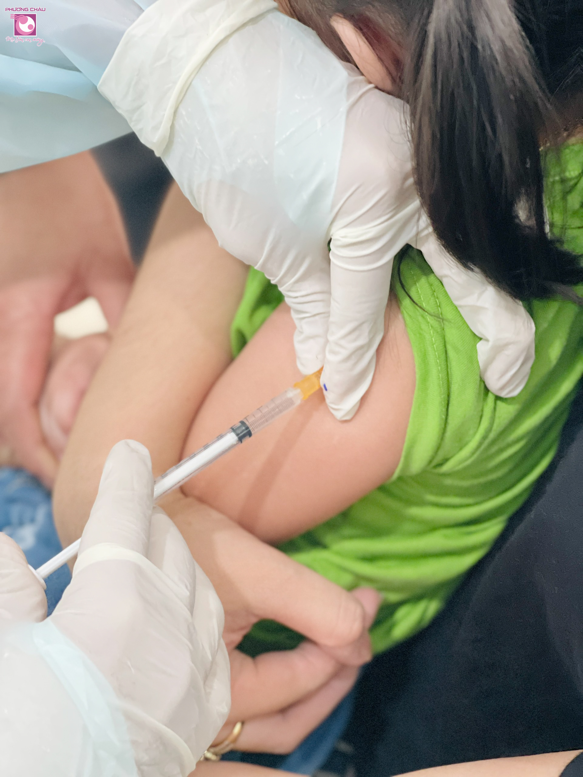 vaccine, Prevenar 13, 1 mũi tiêm, ngừa 13 chủng phế cầu, an toàn, chuyên nghiệp, đúng quy trình, tiêm ngừa, thân thiện, vui vẻ, Khu khám Nhi, Nhi khoa, Phương Châu